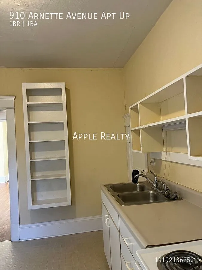 910 Arnette Ave. (UP) - Available now! — Photo 4
