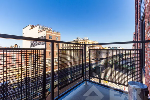 Rented by EXR | media 11