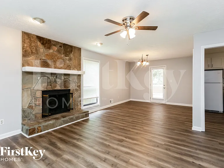 6045 Steel Wood Dr NW — Photo 4