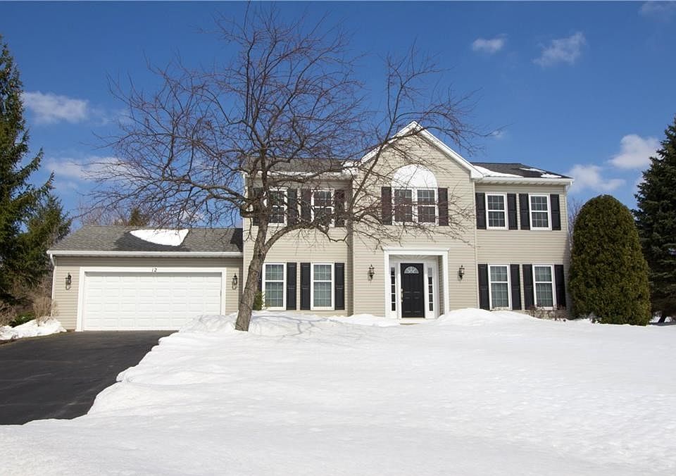1st image of 12 Saint Andrews Blvd