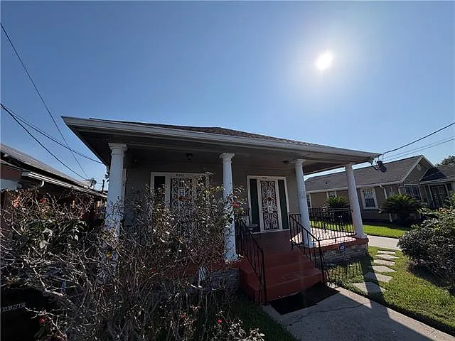 2 bed, 1.0 bath, 1169 sqft, $1,495 — Photo 3