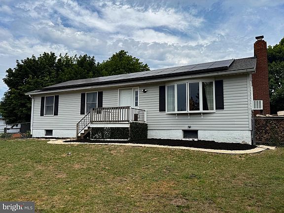 4th image of 2475 Mount Ventus Rd #2