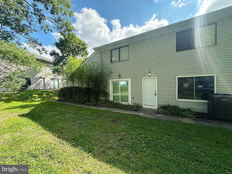 807 Windstream Way #C — Photo 2