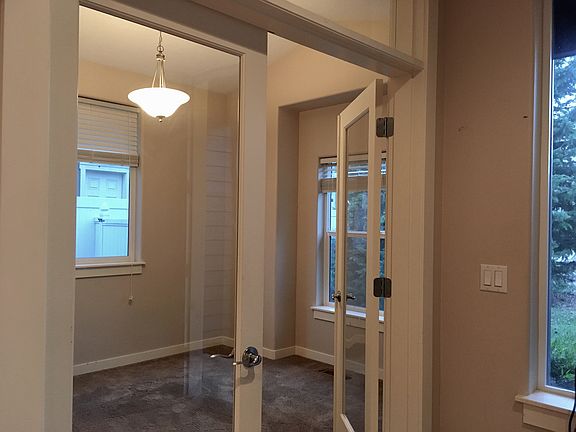 5th image of 4110 NE 47th Ave