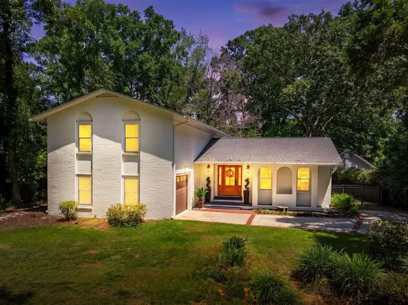 1055 Royalist Rd, Mount Pleasant, SC 29464
