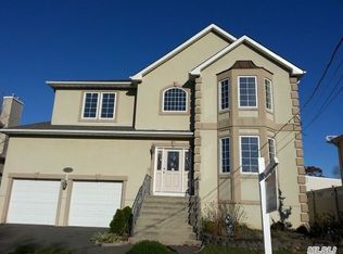 2771 Wynsum Ave, Merrick, NY 11566