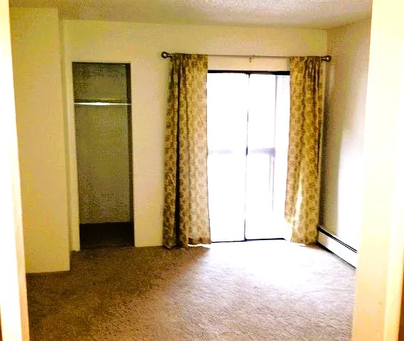 2811 Riverside Dr — Photo 24