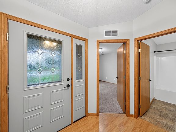 2nd image of 868 Southern Ridge Dr SW