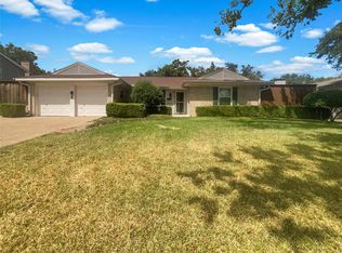 2779 Bay Meadows Cir, Farmers Branch, TX 75234