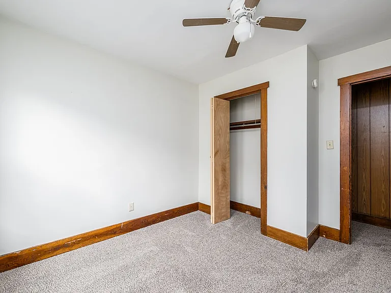 39-45 Catawissa Ave — Photo 6