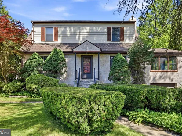2206 Lenhart Rd, Colmar, PA 18915