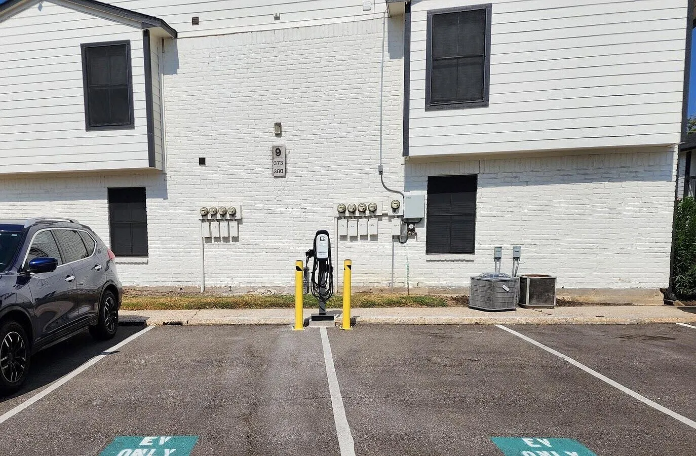 Cali Crossing Apartments — Photo 3