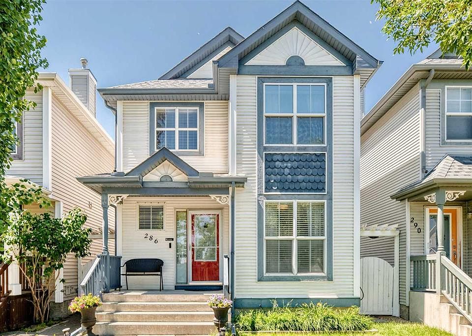 1st image of 286 E Prestwick Cir SE