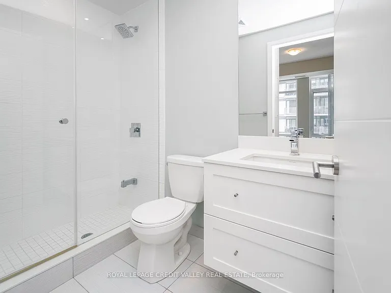 525 Adelaide St W #1732 — Photo 14