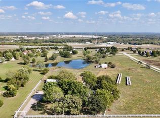 225 Megan Ln, Ottawa, KS 66067