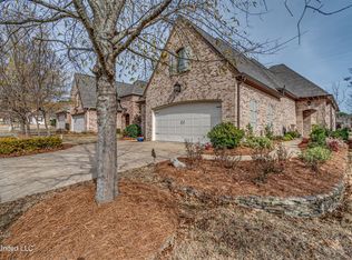 106 Thompson Ln, Madison, MS 39110