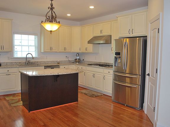 2nd image of 2025 Grey Oaks Park Ln