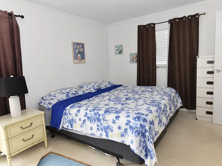 715 Saxony Pl #O — Photo 12