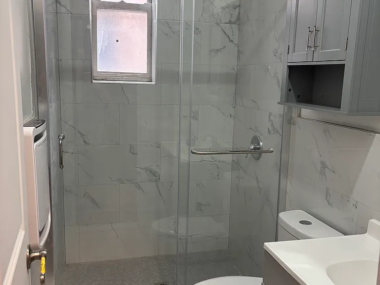 220 E 95th St #1 — Photo 1