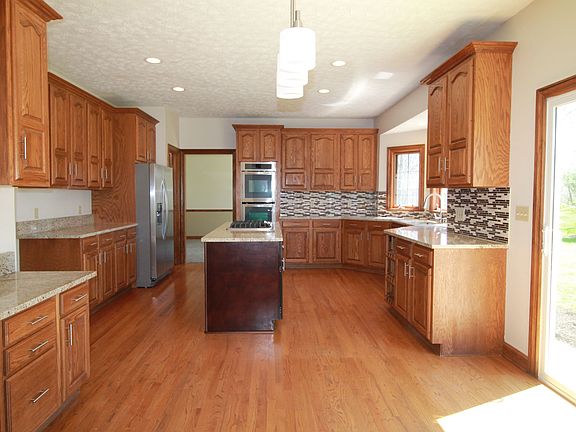 4th image of 1988 W Highgate Ct