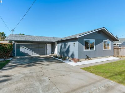 1110 Fenwick St, Coos Bay, OR, 97420