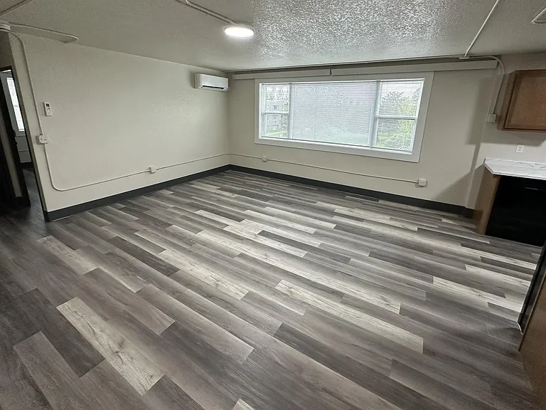 1020 N 2nd St #8 — Photo 3
