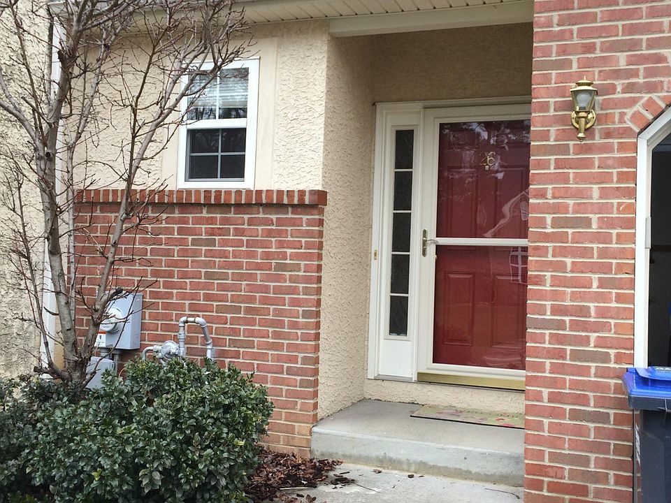 1st image of 26 Forest Gate Ln