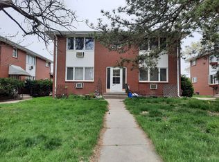2333 S 14th St #1, Lincoln, NE 68502