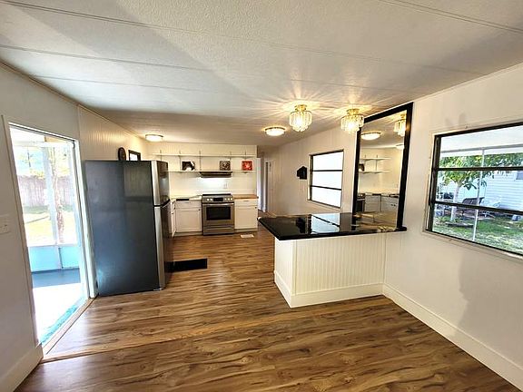 2nd image of 2641 Teakwood Dr