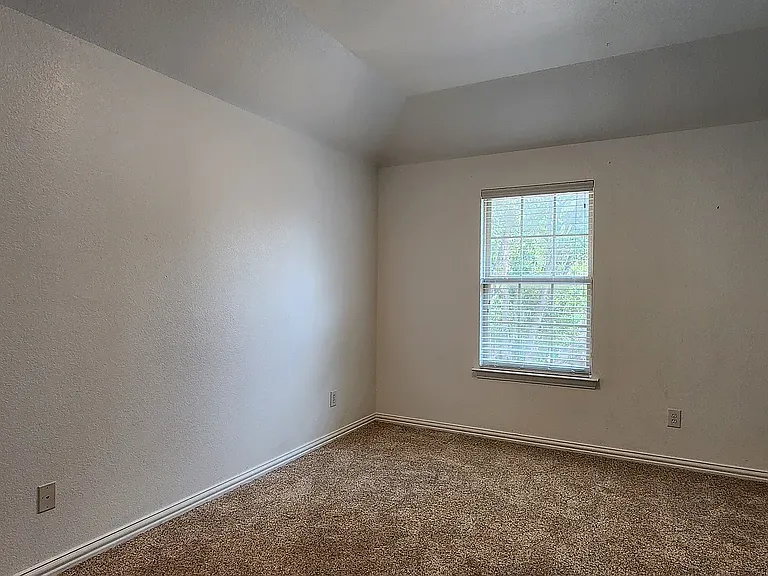 5604 Belton Ln — Photo 20