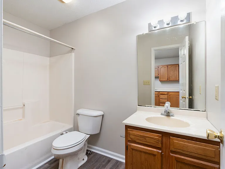 116 Carman Ave #5A — Photo 10