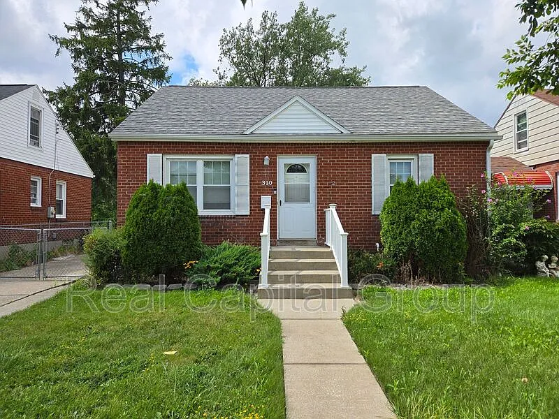 310 Claremont Ave