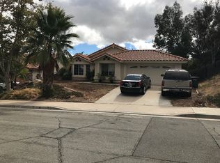 16512 Mountain St, Lake Elsinore, CA 92530
