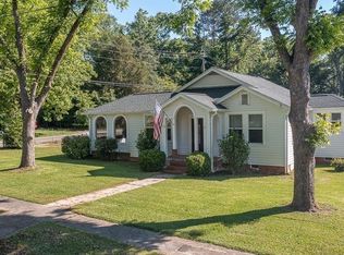 809 Dolvin Ave, Union Point, GA 30669