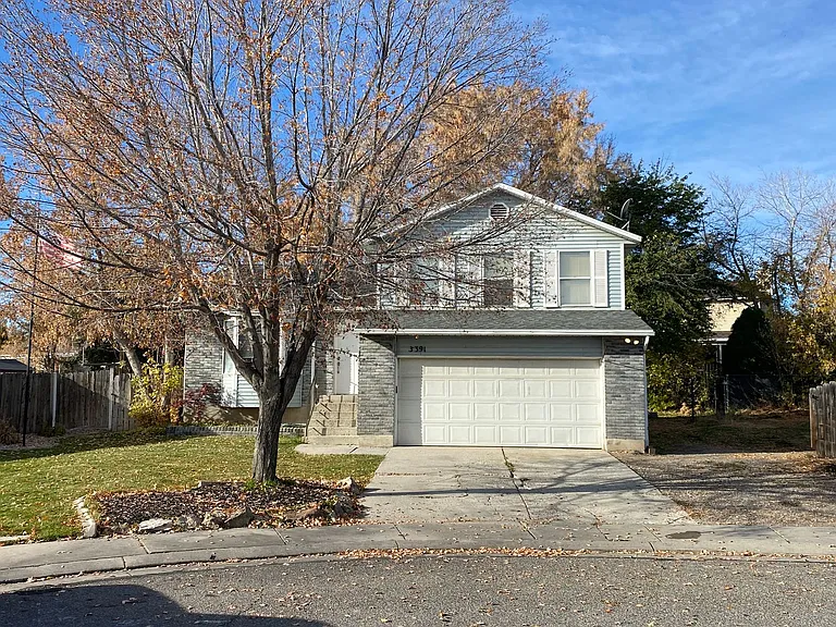 3391 W Wake Cir — Photo 1