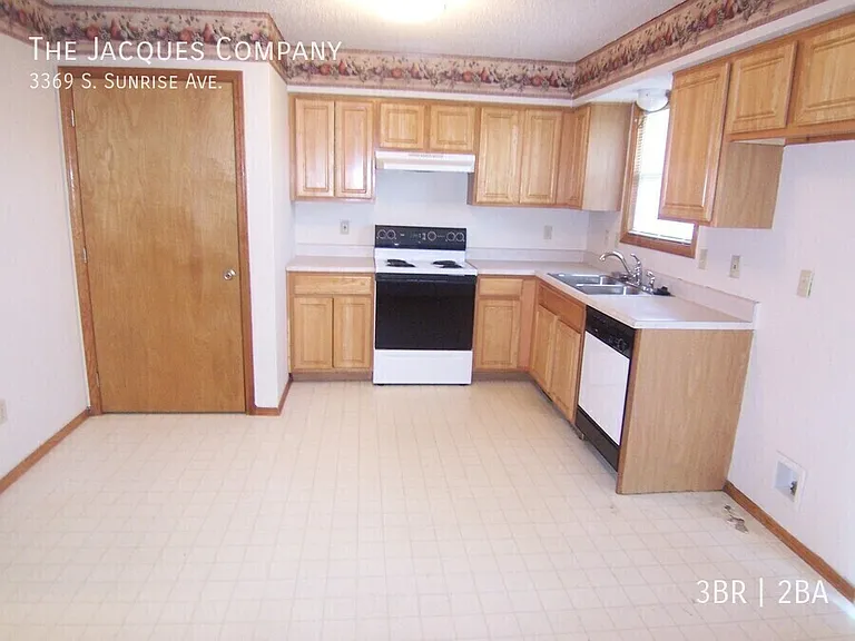 3369 S Sunrise Ave — Photo 3