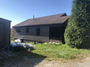 163 Dearing Dr, Mount Hope, WV