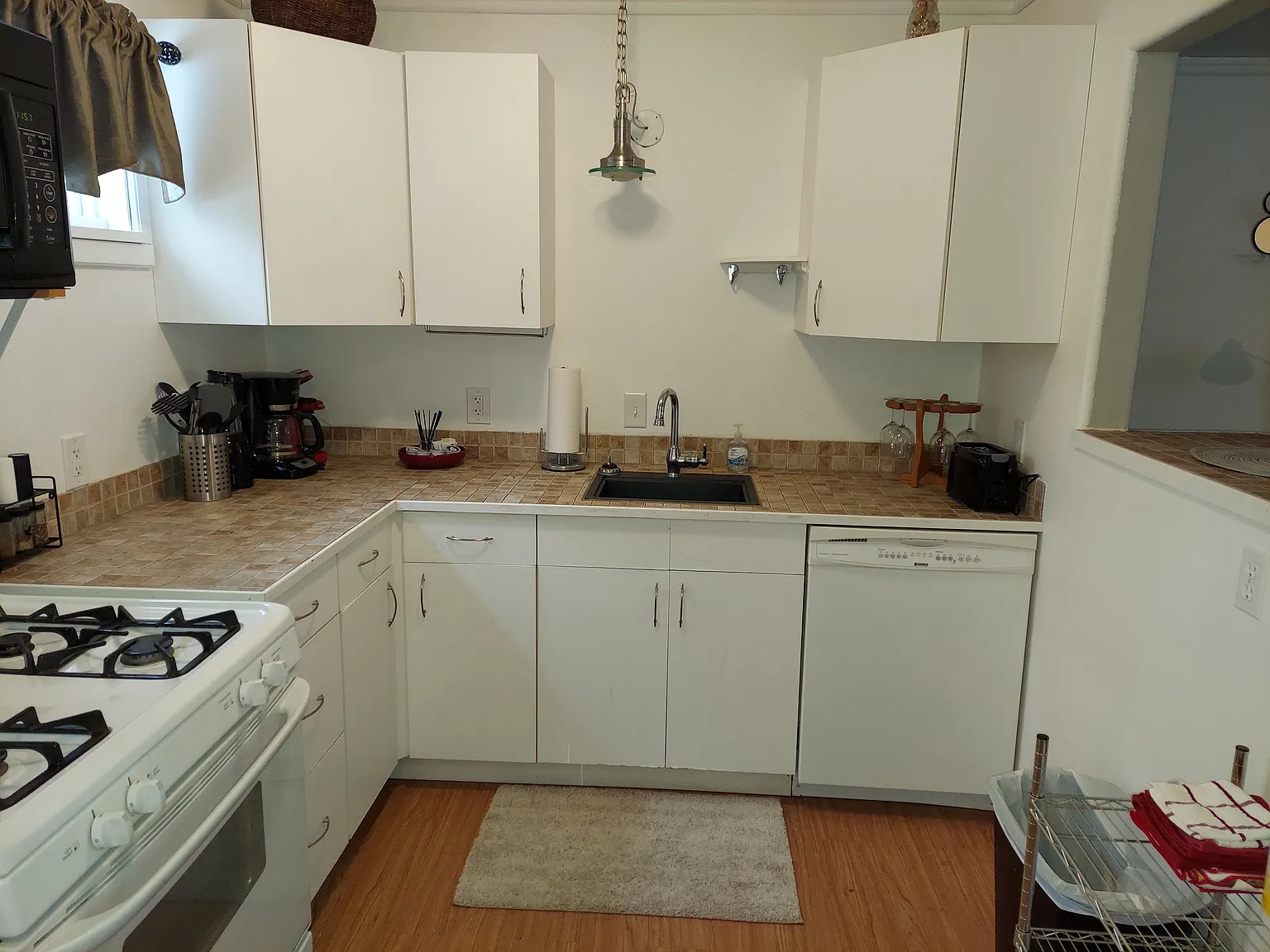2 bed, 850 sqft, $1,550 — Photo 4