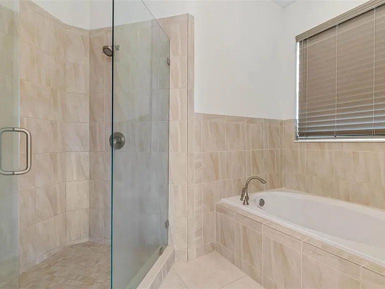 2703 Morning Light Ct — Photo 36