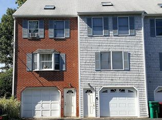 5 Harvard St APT A, Lowell, MA 01851