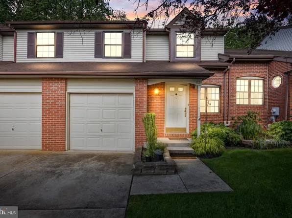 112 Greensward Ln, Cherry Hill, NJ 08002