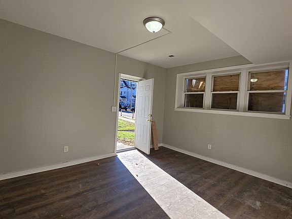 3rd image of 179 Quinnipiac Ave #Basement