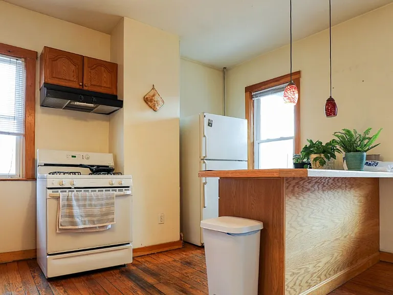 346 Faneuil St #3 — Photo 3