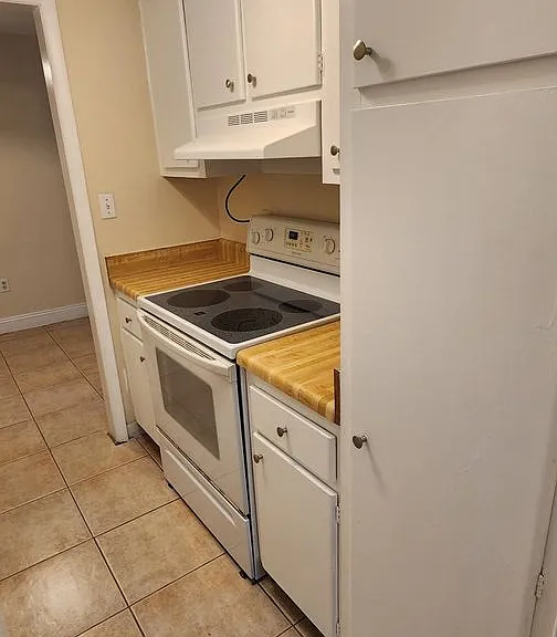 310 Taylor Ave #C19 — Photo 11