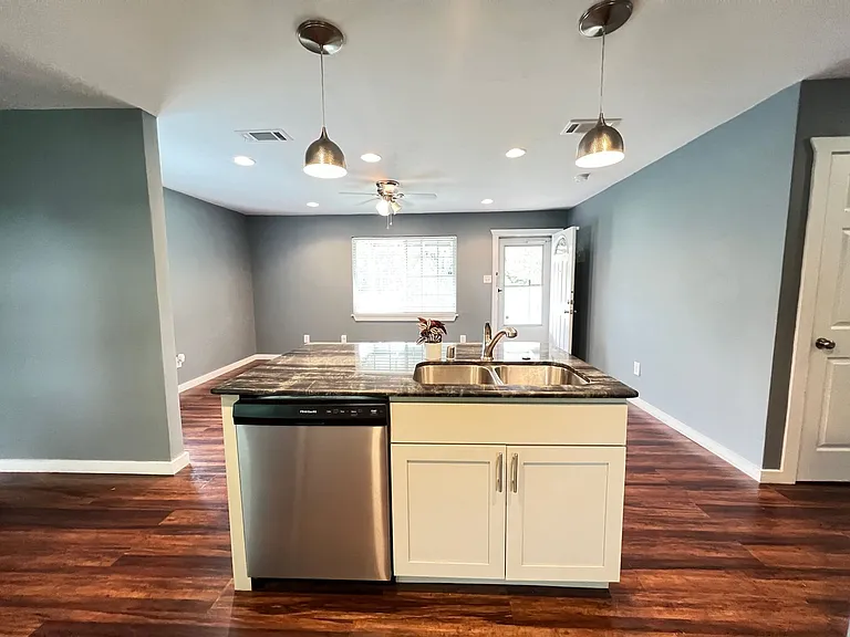 1226 Record Crossing Rd — Photo 7