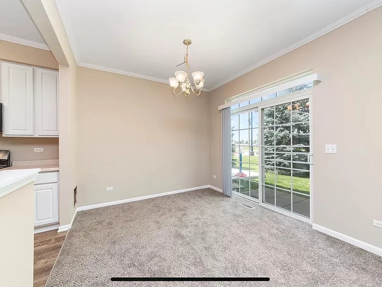 242 S Oak Creek Ln — Photo 6