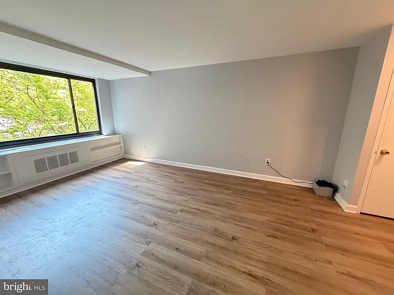 1021 Arlington Blvd #601 — Photo 7