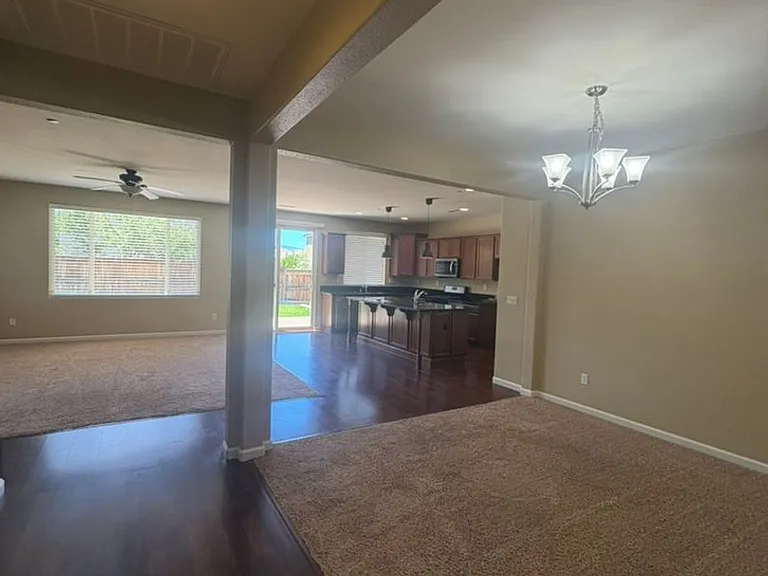 2827 Earthstone Dr — Photo 21