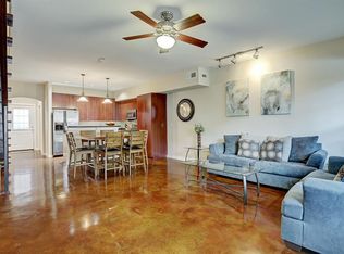 2216 Chenevert St UNIT 2, Houston, TX 77003