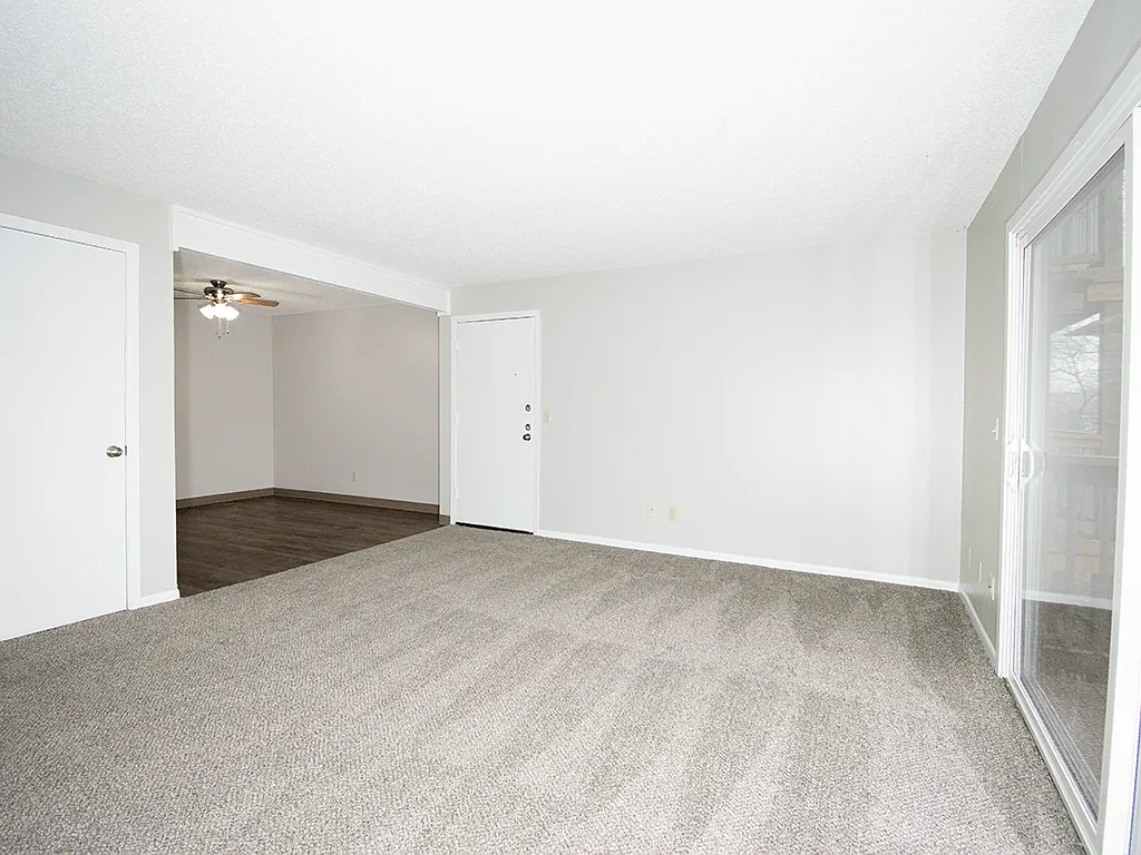 Eastgate Apartments — Photo 2